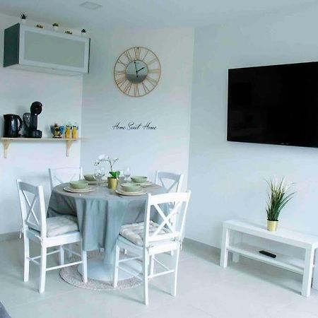Appartement 5Min Aeroport Cdg Ле Мени-Амело Екстериор снимка