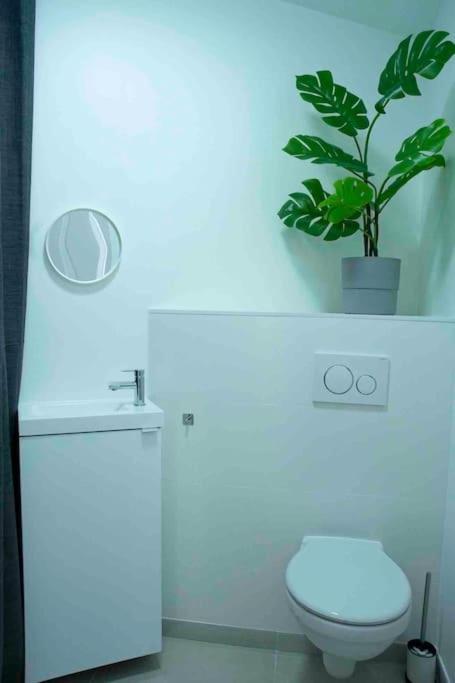 Appartement 5Min Aeroport Cdg Ле Мени-Амело Екстериор снимка